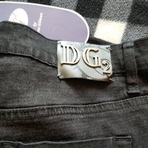 DG2 black Jean's NWT